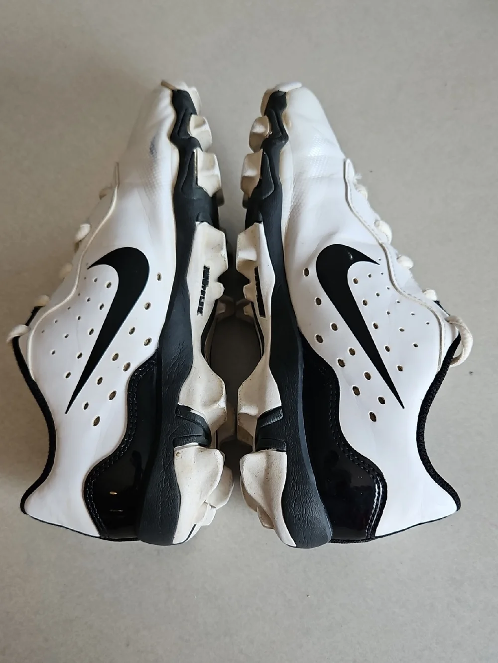 Nike White And Black Baseball Cleats